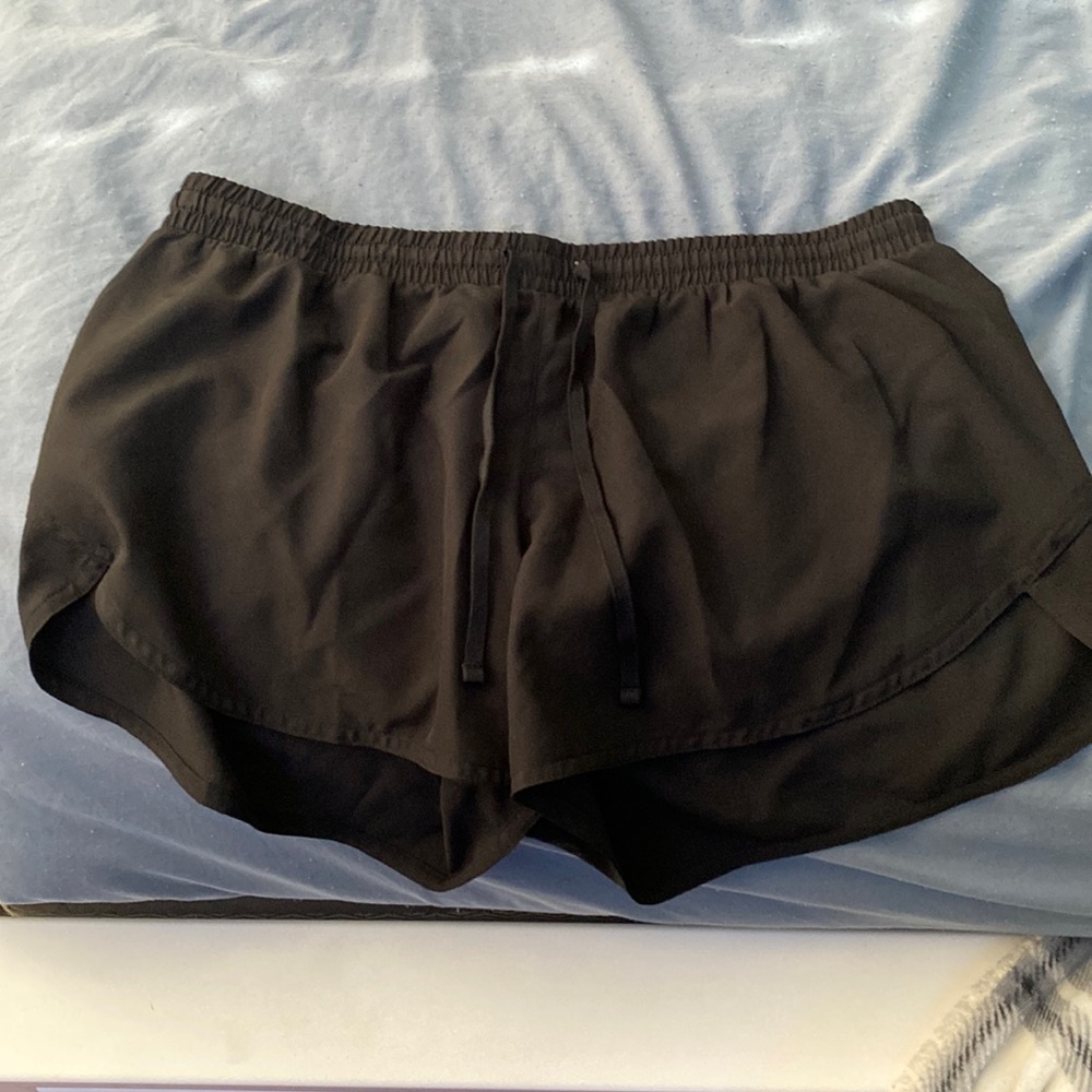 old navy active> black active shorts size small